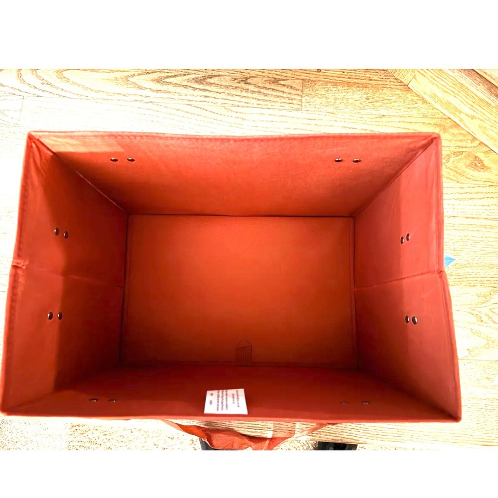 Set of 2 Trader Joes Collapsible Bags: sturdy bags with hard sides and bottom. - Picture 4 of 8